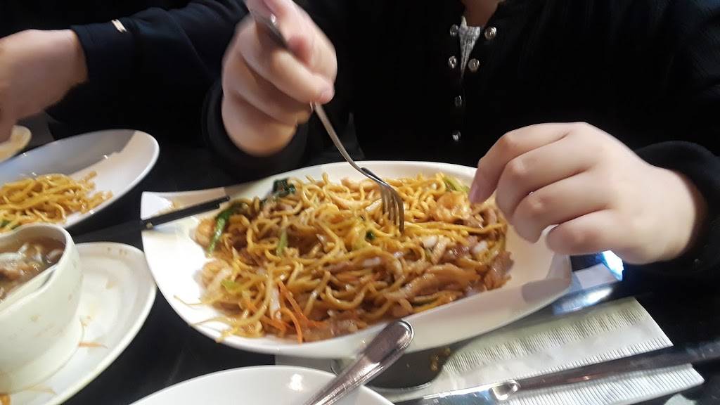 Chuan Shabu | restaurant | 301 Park Ave, Worcester, MA 01609, USA | 5087629213 OR +1 508-762-9213