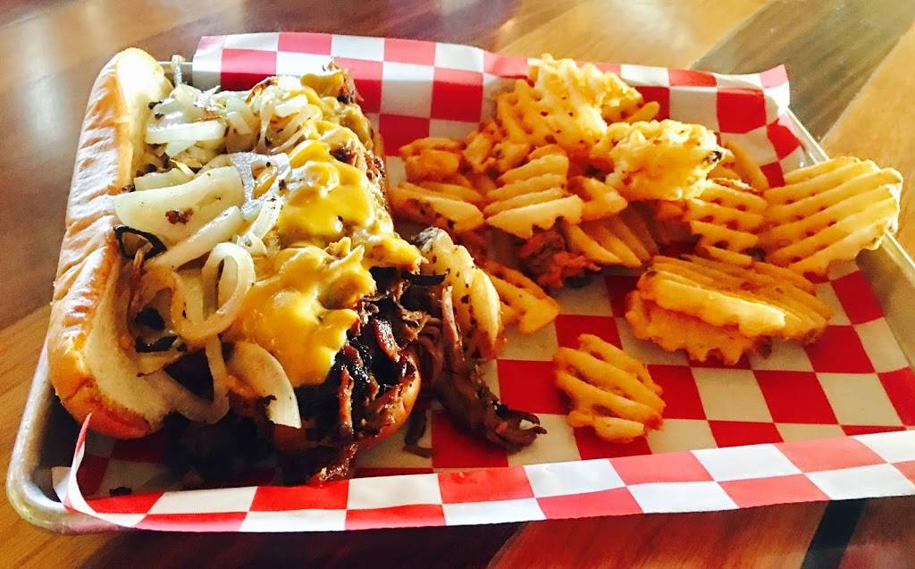 Genesee Pub and BBQ | restaurant | 25948 Genesee Trail Rd, Golden, CO 80401, USA | 7202429803 OR +1 720-242-9803