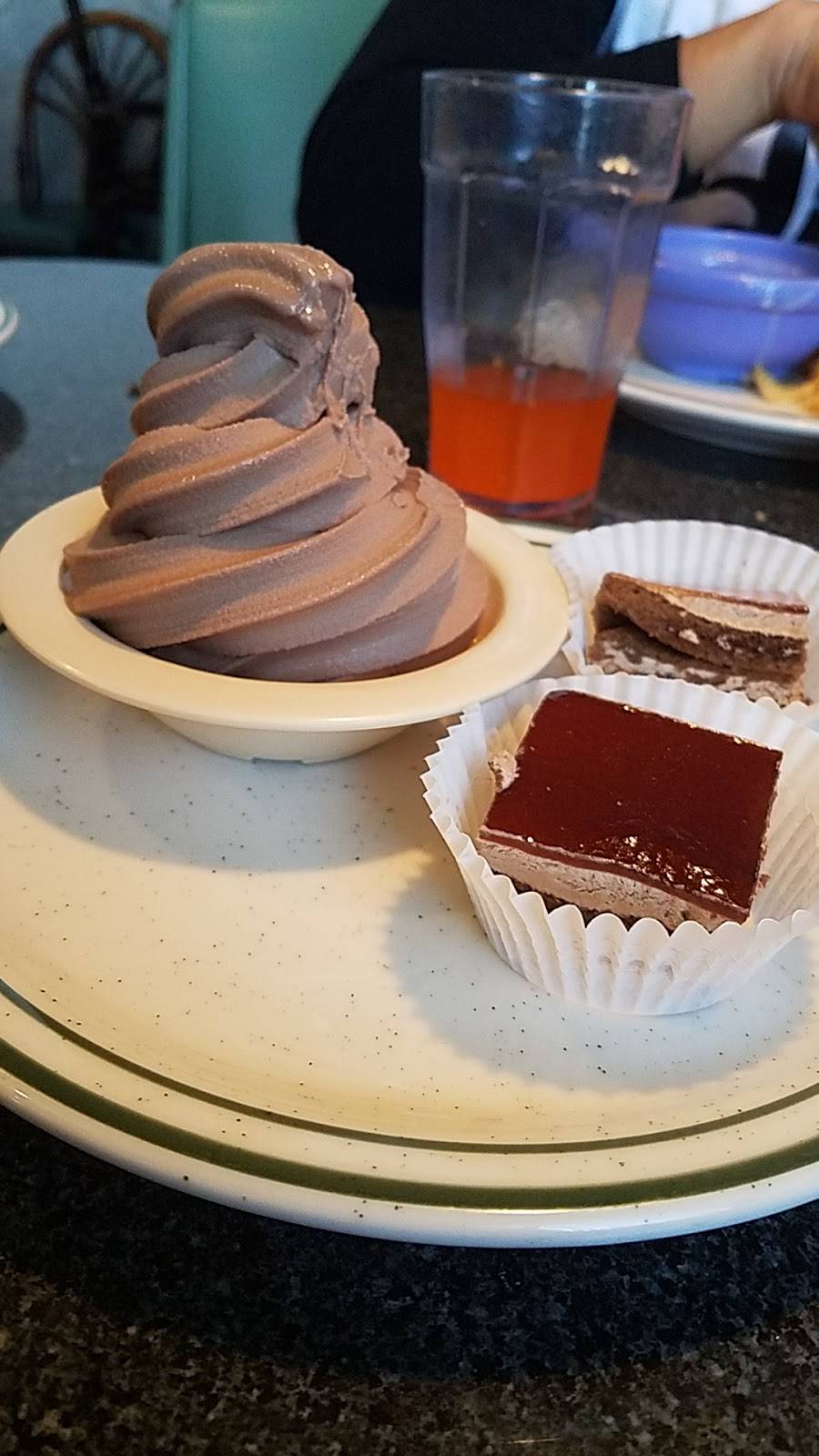 VIP Oriental Buffet | restaurant | 542 Broadway, Chula Vista, CA 91910, USA | 6194278472 OR +1 619-427-8472