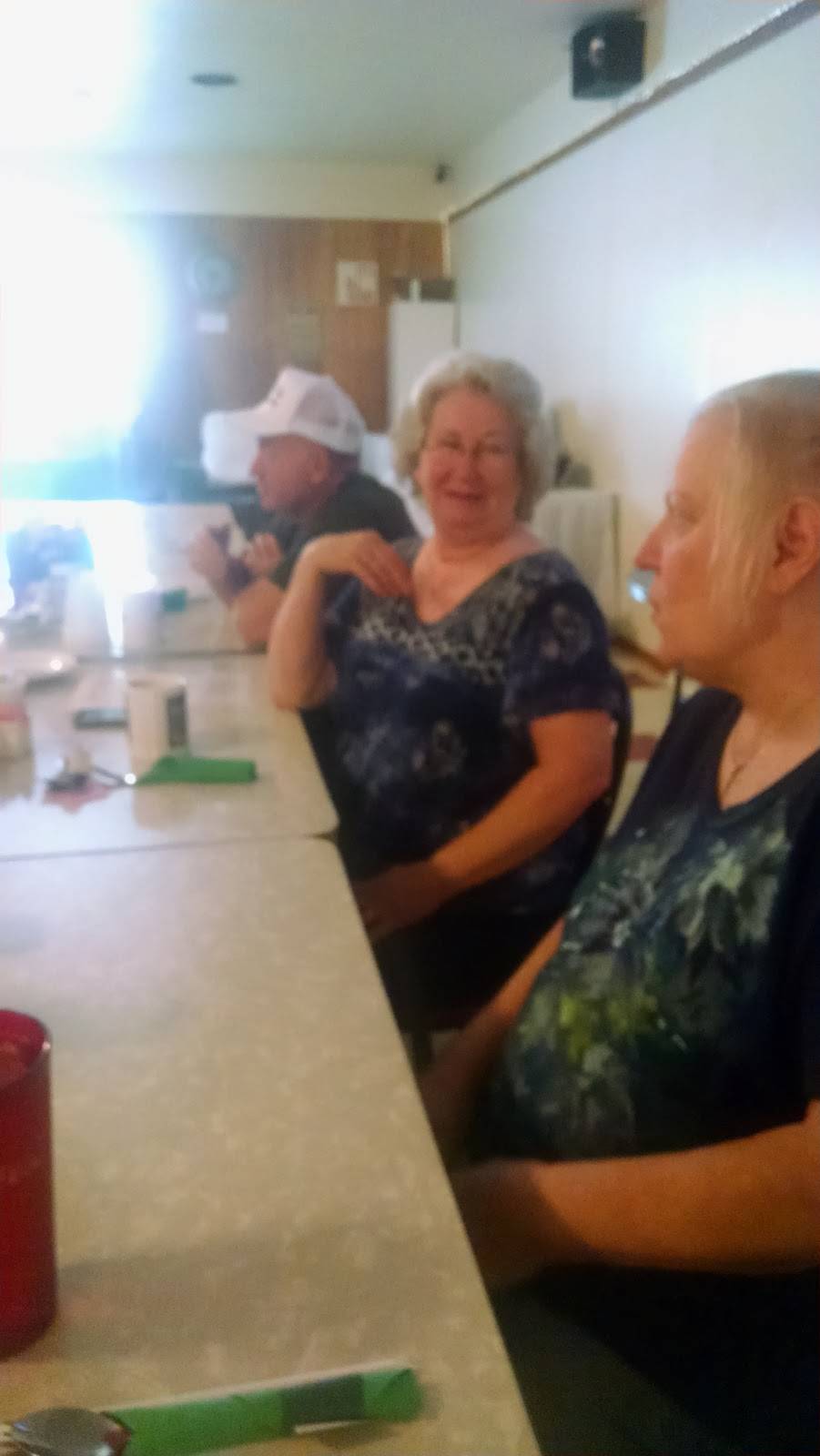 Renees Cafe | restaurant | 1610 Park Rd, Union Mills, IN 46382, USA | 2193696492 OR +1 219-369-6492