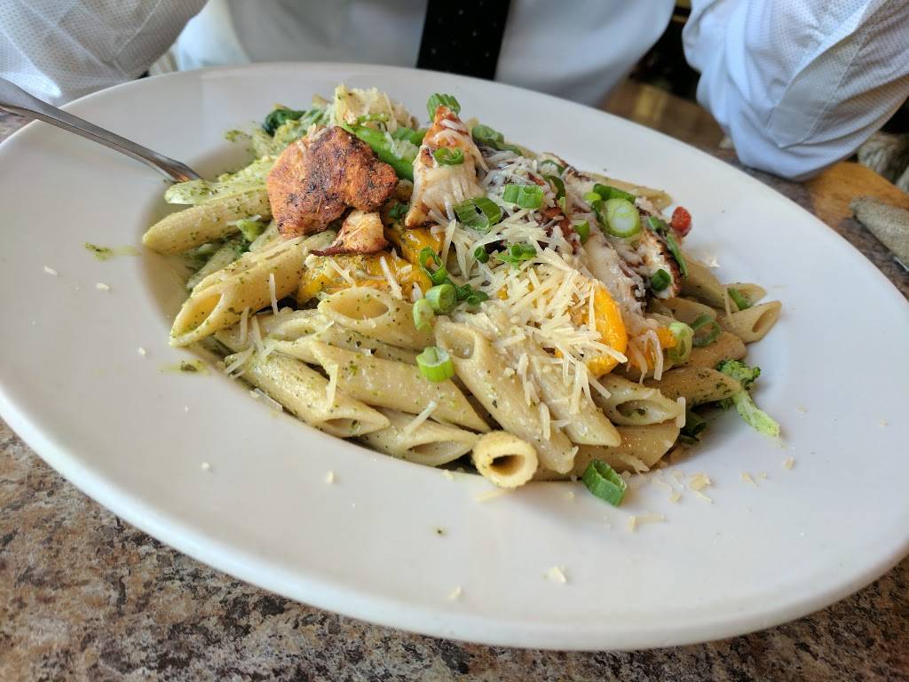 Geezers | restaurant | 12120 Telegraph Rd, Santa Fe Springs, CA 90670, USA | 5629463605 OR +1 562-946-3605