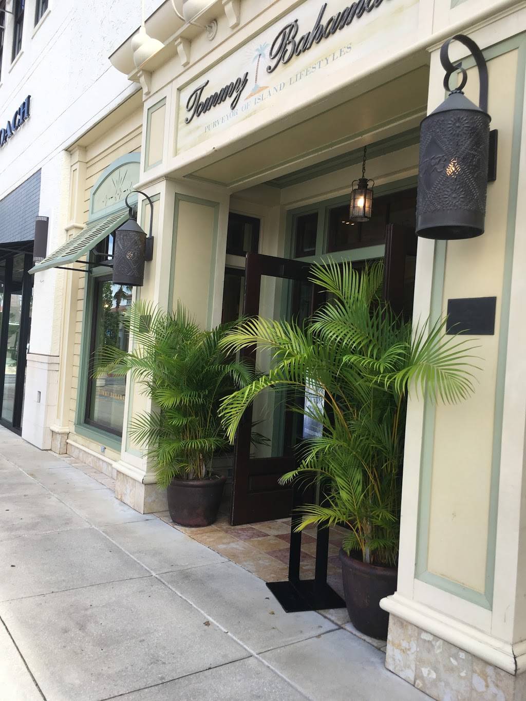 Tommy Bahama Marlin Bar & Store | restaurant | 4812 River City Dr Suite 137, Jacksonville, FL 32246, USA | 9046208868 OR +1 904-620-8868