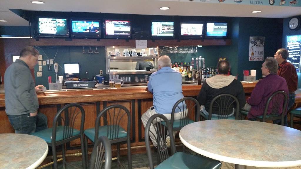 Champions Sports Bar & Grill | restaurant | 1042 Wehrle Dr, Buffalo, NY 14221, USA | 7164580786 OR +1 716-458-0786