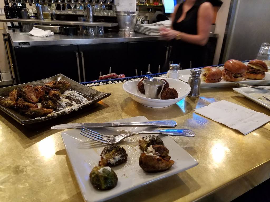 The Roxy Encinitas | restaurant | 517 S Coast Hwy 101, Encinitas, CA 92024, USA | 7602302899 OR +1 760-230-2899