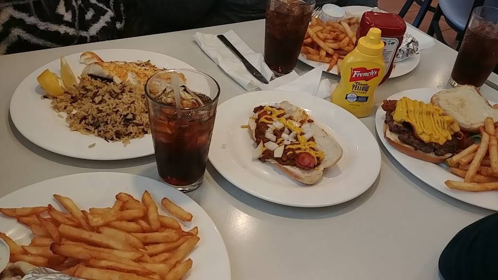 The Village Grill | restaurant | 1243 N Commerce Rd, Commerce Charter Twp, MI 48382, USA | 2483663290 OR +1 248-366-3290