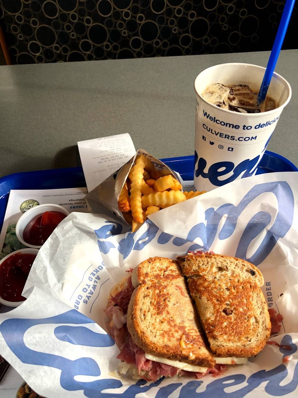 Culvers | restaurant | 1555 Veterans Pkwy, Jeffersonville, IN 47130, USA | 8129130810 OR +1 812-913-0810