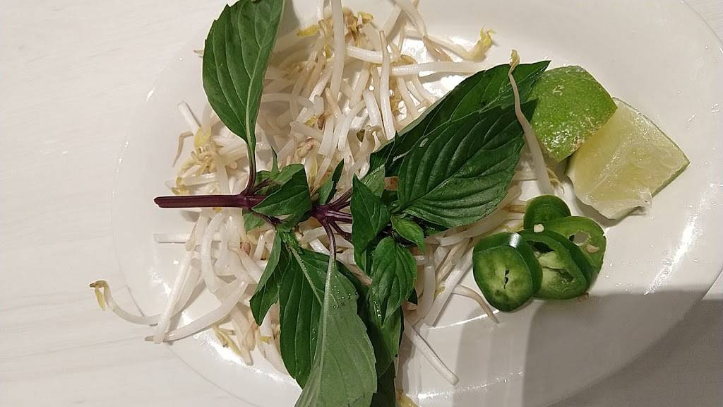 Broth & Basil Pho Noodle Bistro | restaurant | 18800 Limestone Commercial Dr Ste 400, Pflugerville, TX 78660, USA | 5122514746 OR +1 512-251-4746