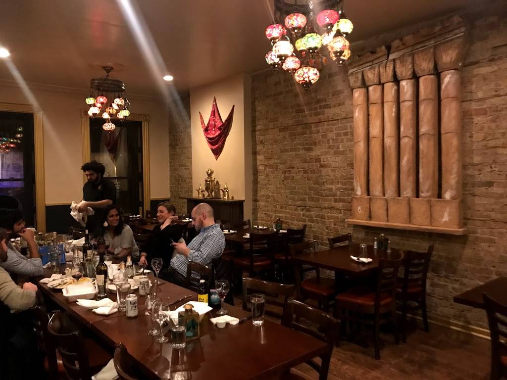 Cedar Palace | restaurant | 655 W Armitage Ave, Chicago, IL 60614, USA | 3126430933 OR +1 312-643-0933