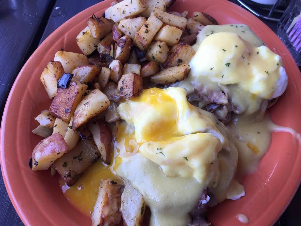 Biscuits Cafe | restaurant | 2040 S Alma School Rd, Chandler, AZ 85286, USA | 4808990758 OR +1 480-899-0758