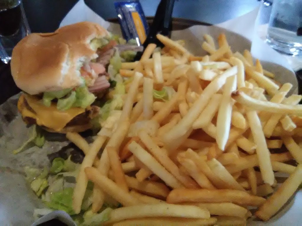 Wabash Tap | restaurant | 1233 S Wabash Ave, Chicago, IL 60605, USA | 3123609488 OR +1 312-360-9488