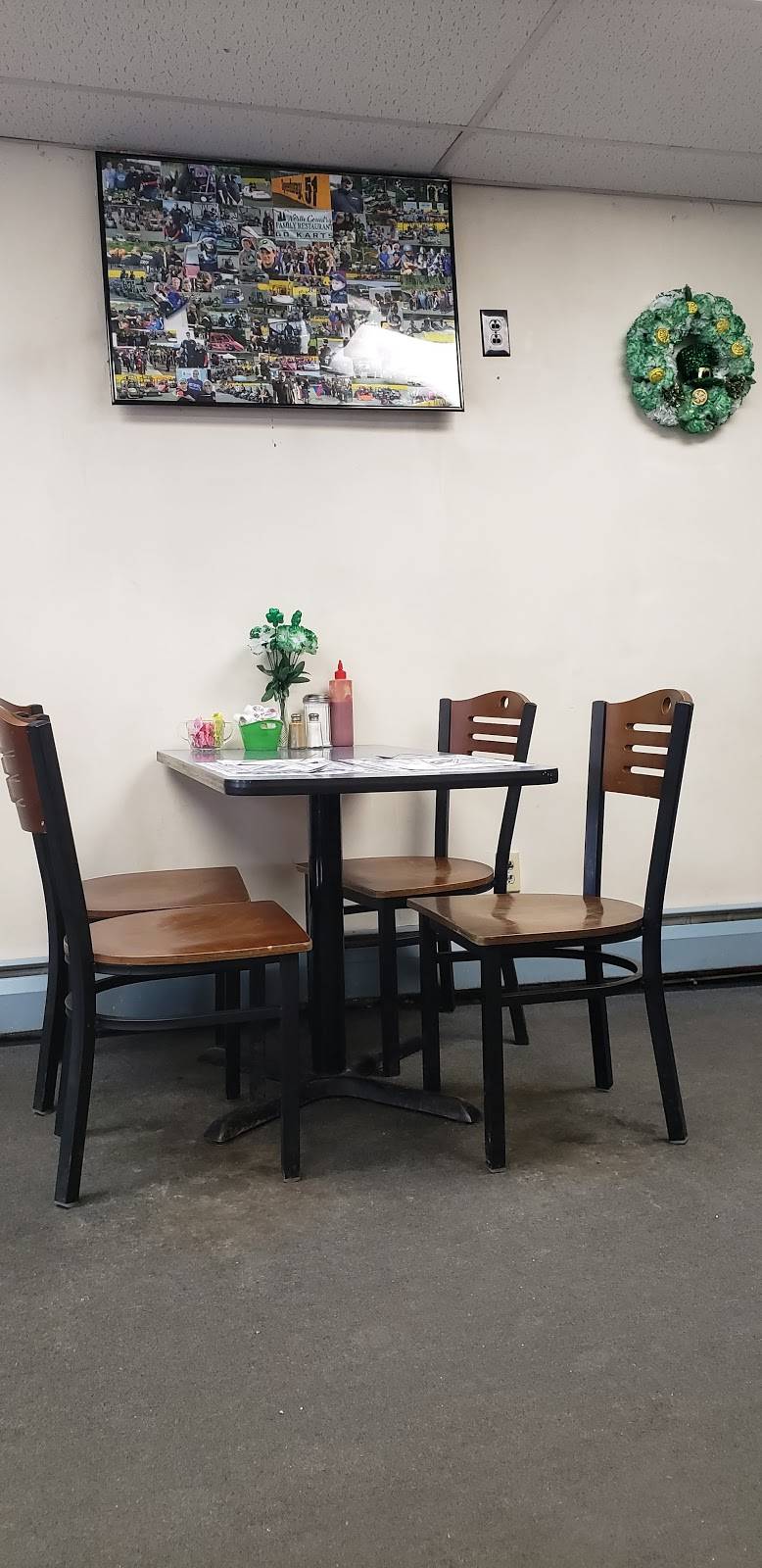 North Country Family Restaurant | restaurant | 12 Main St, Groveton, NH 03582, USA | 6036361511 OR +1 603-636-1511