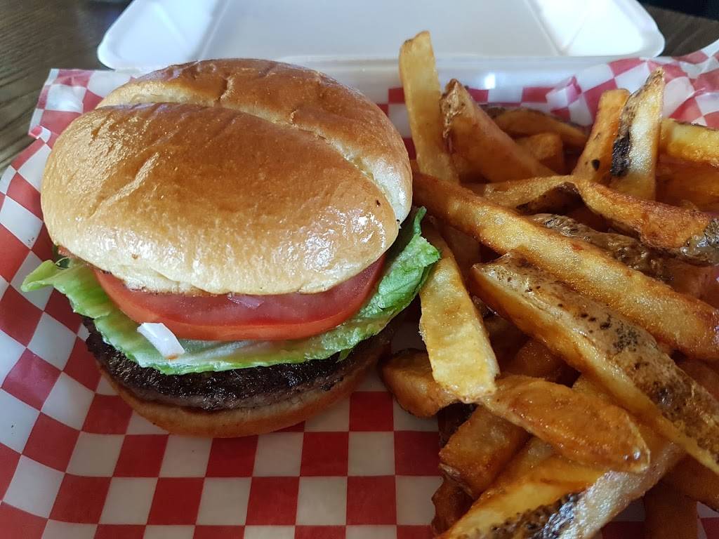 Sizzle Jacks | restaurant | 640 Nelson St, Pembroke, ON K8A 3P3, Canada | 6137356464 OR +1 613-735-6464