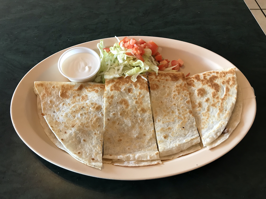 El Rancho | restaurant | 956 N Neltnor Blvd, West Chicago, IL 60185, USA | 6305622114 OR +1 630-562-2114