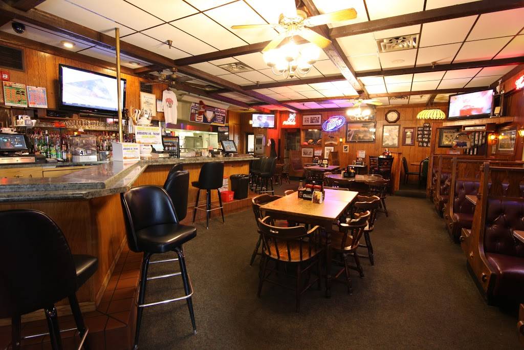 Bierstube | restaurant | 109 11th St W, Hastings, MN 55033, USA | 6514378259 OR +1 651-437-8259