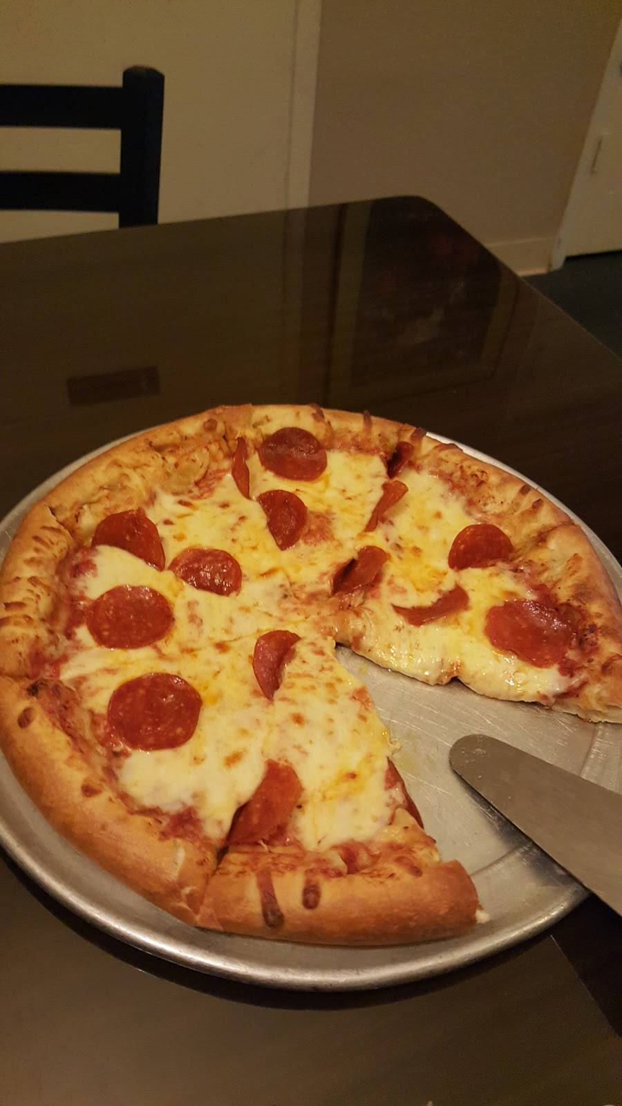 Mona Lisas Pizza | restaurant | 6600, 455 S Lynnhaven Rd, Virginia Beach, VA 23452, USA | 7574634515 OR +1 757-463-4515