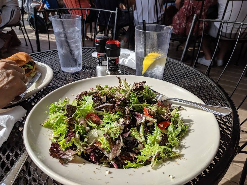 Nancys Restaurant | restaurant | 29 Lake Ave, Oak Bluffs, MA 02557, USA | 5086930006 OR +1 508-693-0006