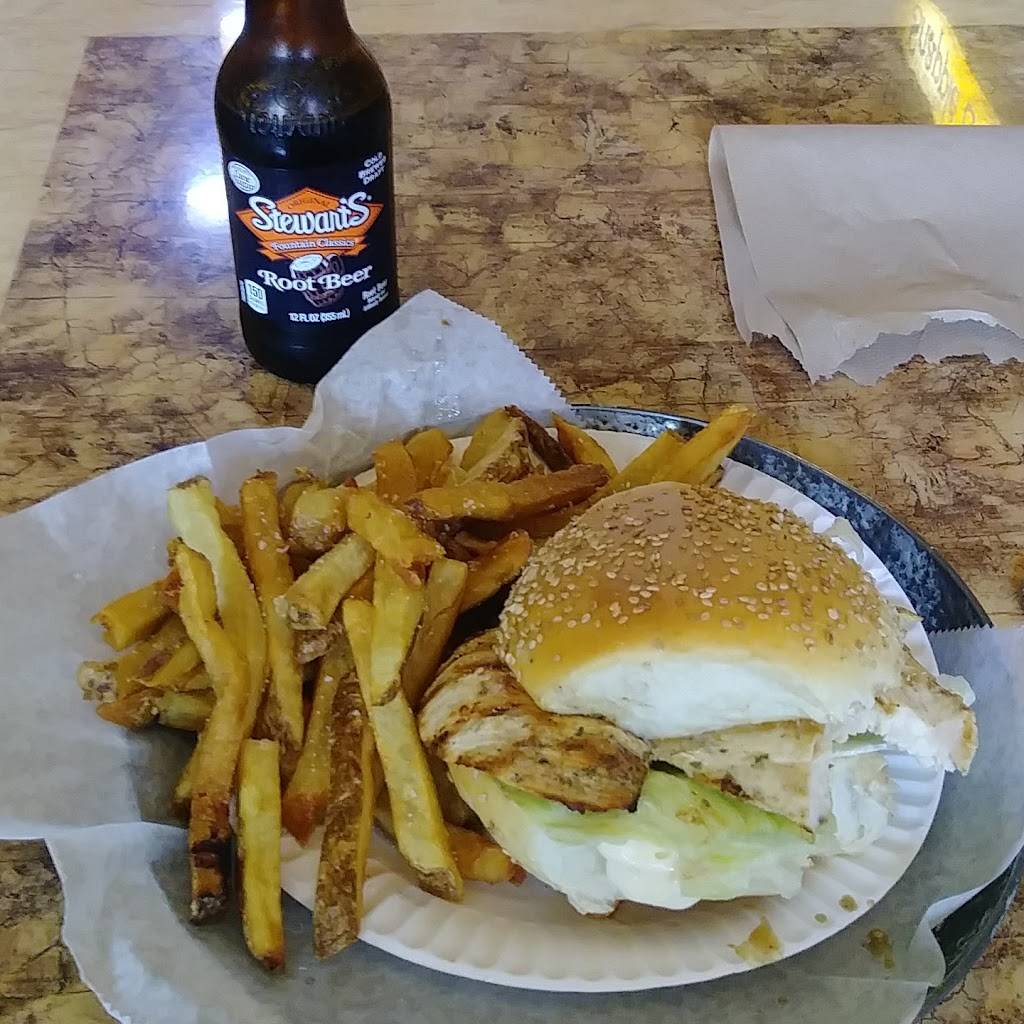 Hickorys Famous Wood Pit BBQ Grill | restaurant | 674 Port Washington Blvd, Port Washington, NY 11050, USA | 5168837174 OR +1 516-883-7174