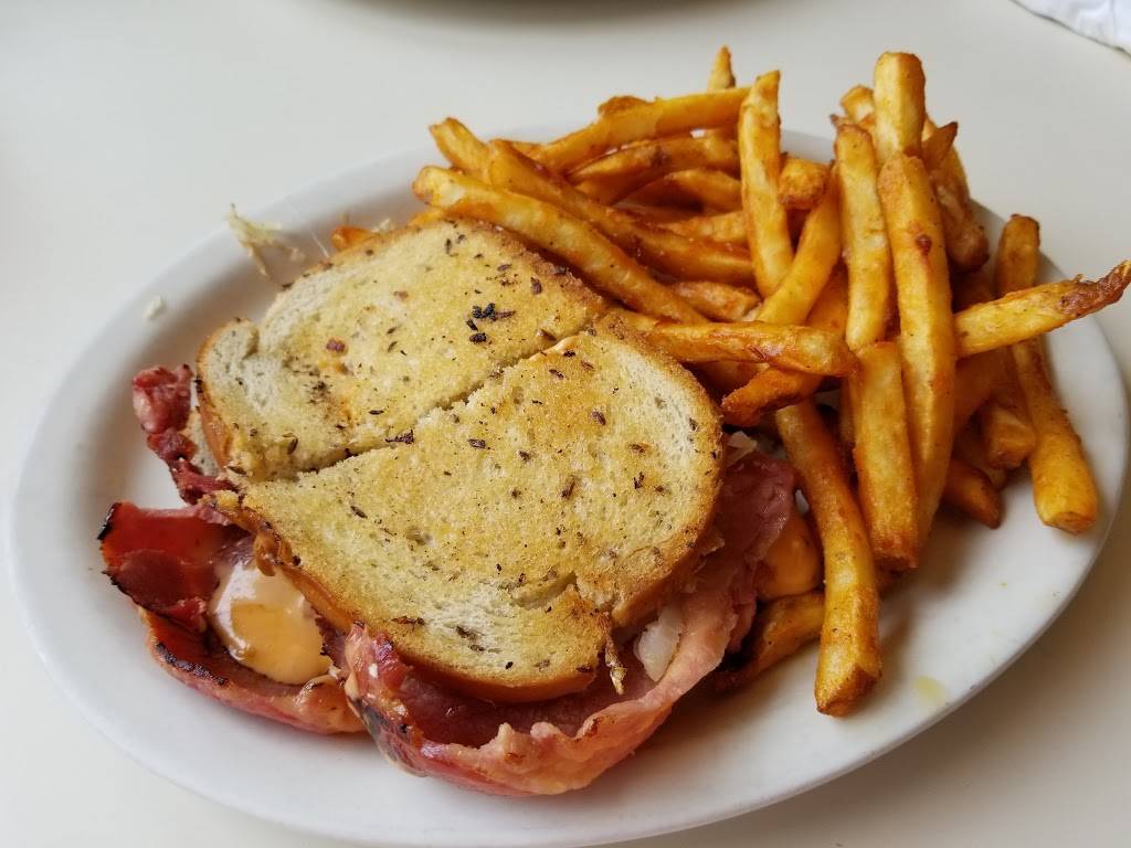 Barnside Diner | restaurant | 6306 Little River Turnpike, Alexandria, VA 22312, USA | 7032563318 OR +1 703-256-3318