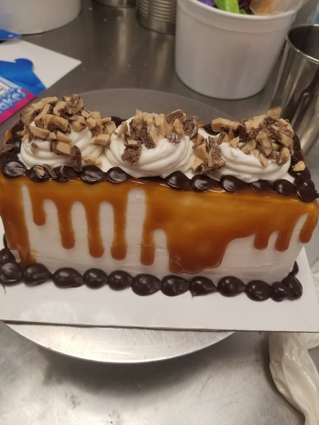 Dunkin | bakery | 5940 Ellis St, Fort Carson, CO 80913, USA | 7198005055 OR +1 719-800-5055