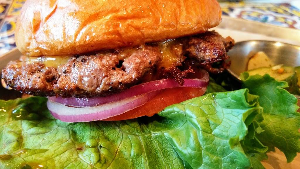 Chilis Grill & Bar | restaurant | 2651 2nd St, Coralville, IA 52241, USA | 3193511488 OR +1 319-351-1488