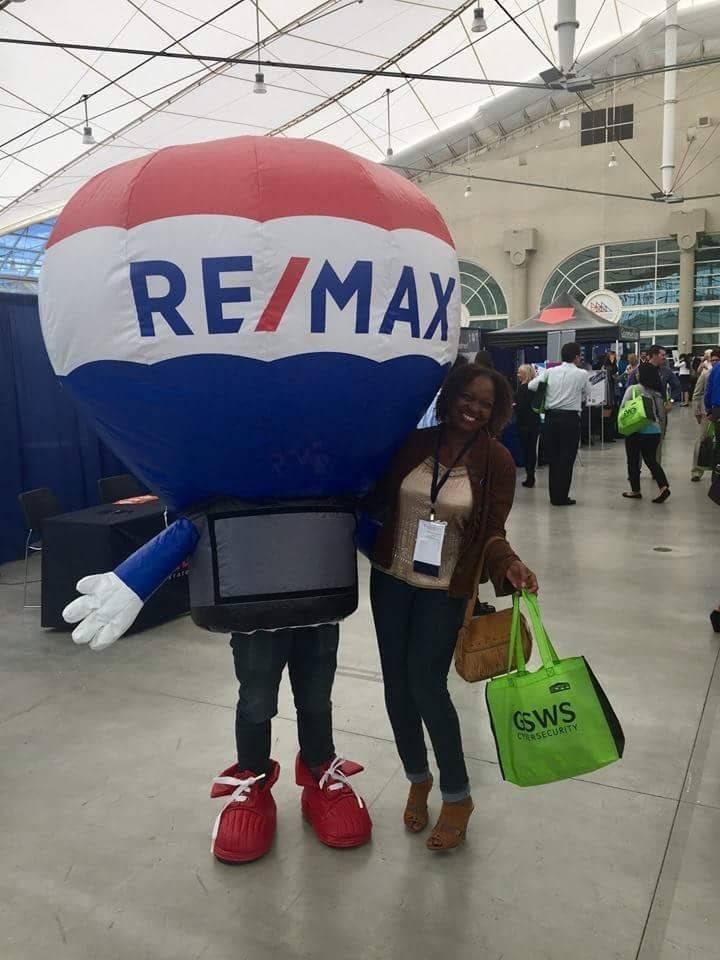 Chipotle Mexican Grill | restaurant | 1201 E Valley Pkwy Ste A, Escondido, CA 92027, USA | 7608843002 OR +1 760-884-3002