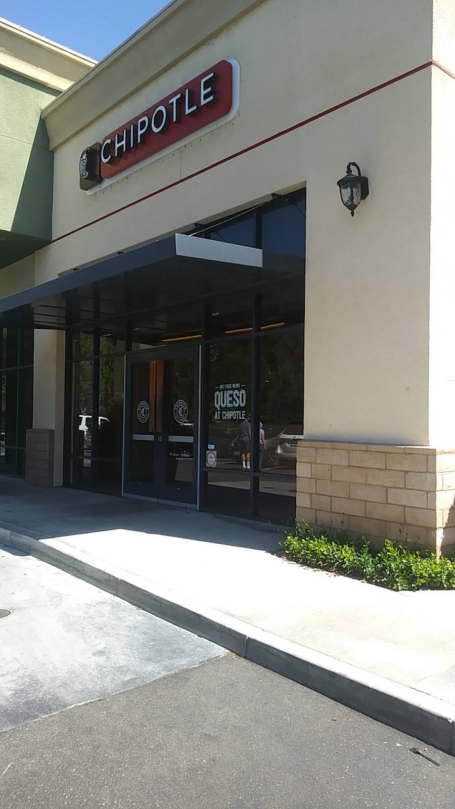 Chipotle Mexican Grill | restaurant | 25523 Marguerite Pkwy Ste A, Mission Viejo, CA 92692, USA | 9494202316 OR +1 949-420-2316