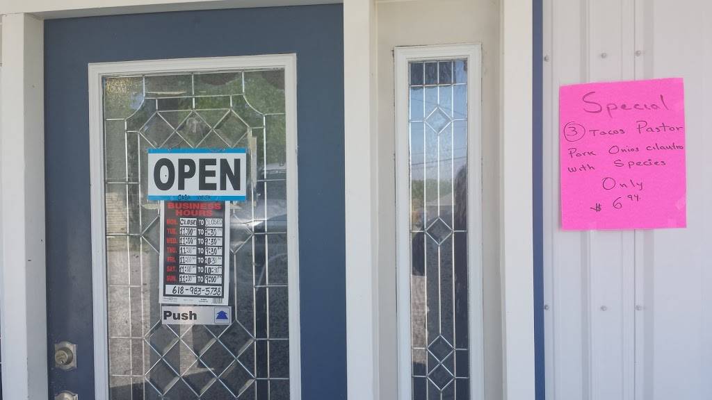 Casa Vieja Mexican Restaurant | restaurant | 1309 Grand Ave, Johnston City, IL 62951, USA | 6189835738 OR +1 618-983-5738