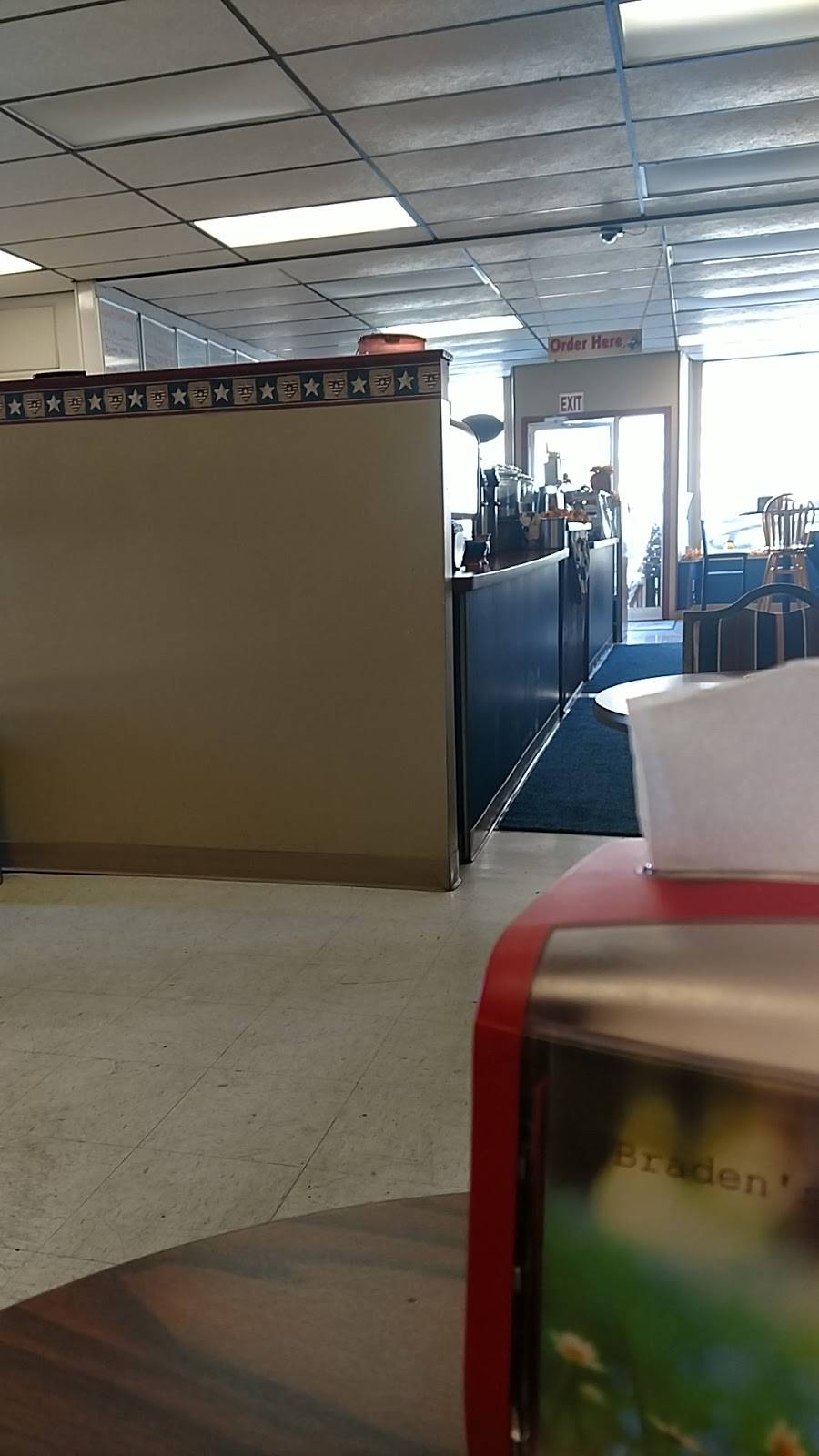 Bradens Cafe and Sweets | meal takeaway | 115 W Main St, St Paris, OH 43072, USA | 9376634512 OR +1 937-663-4512