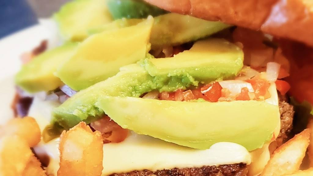 Zarates Family Restaurant | restaurant | 3502 N Access Rd #1, Englewood, FL 34224, USA | 9412082855 OR +1 941-208-2855