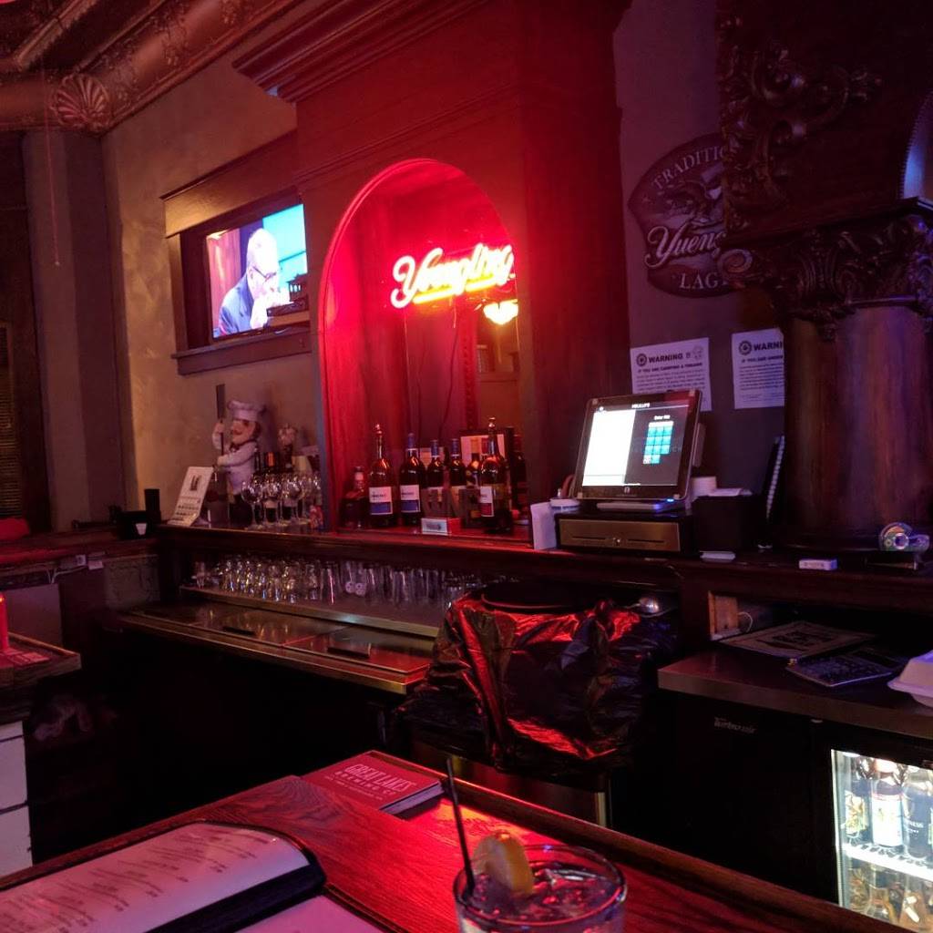 Melillo Tavern | restaurant | 300 E Liberty St, Lowellville, OH 44436, USA | 3305369207 OR +1 330-536-9207