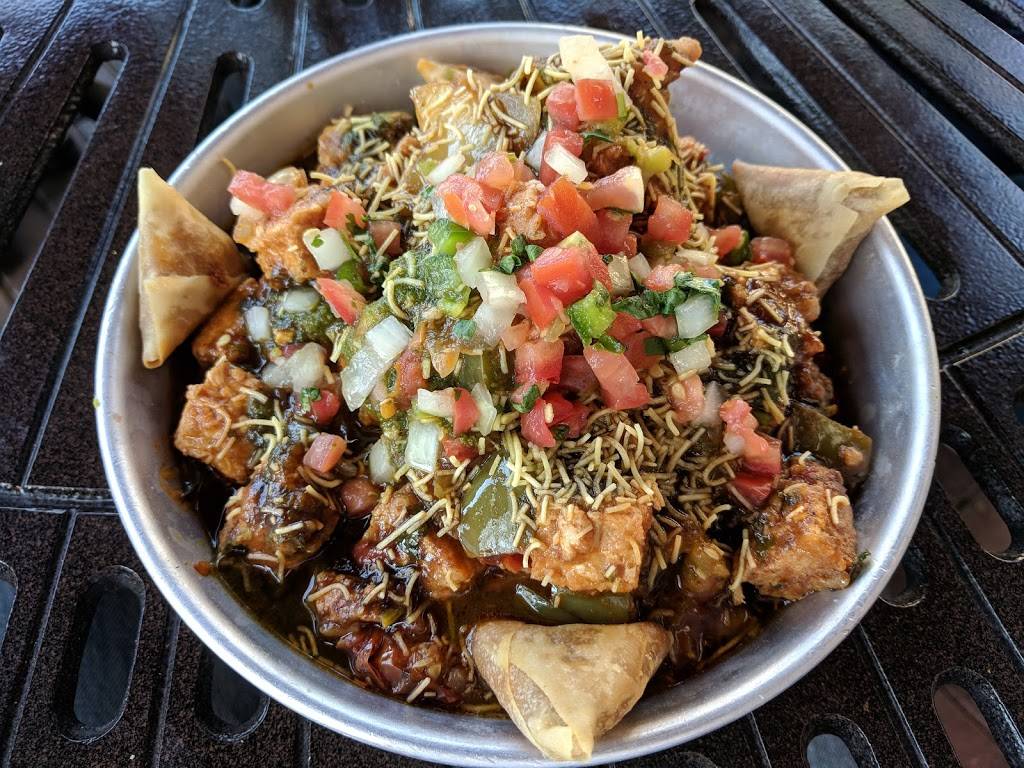 Curry Up Now | restaurant | 3250 Zanker Rd #30, San Jose, CA 95134, USA | 4087703541 OR +1 408-770-3541