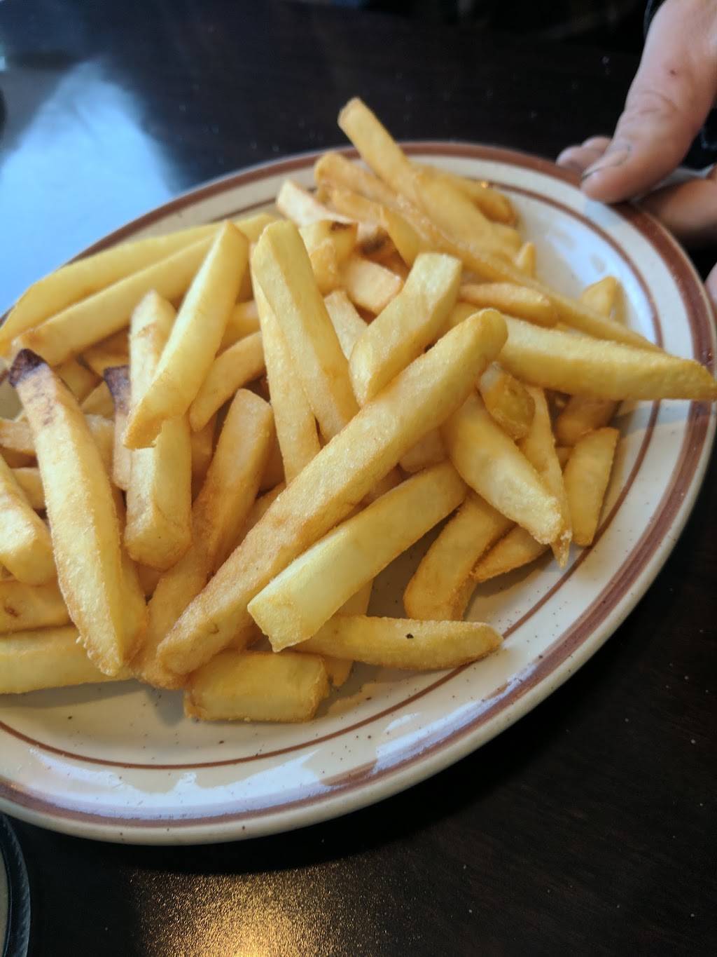 Zorbas Family Dining | restaurant | 37116 S Groesbeck Hwy, Clinton Twp, MI 48036, USA | 5864654131 OR +1 586-465-4131