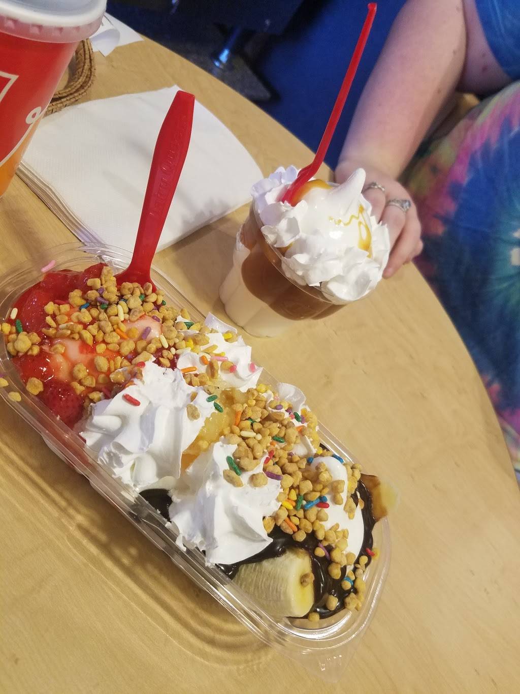 Dairy Queen Grill & Chill | restaurant | 225 Milford St, Clarksburg, WV 26301, USA | 3046239660 OR +1 304-623-9660