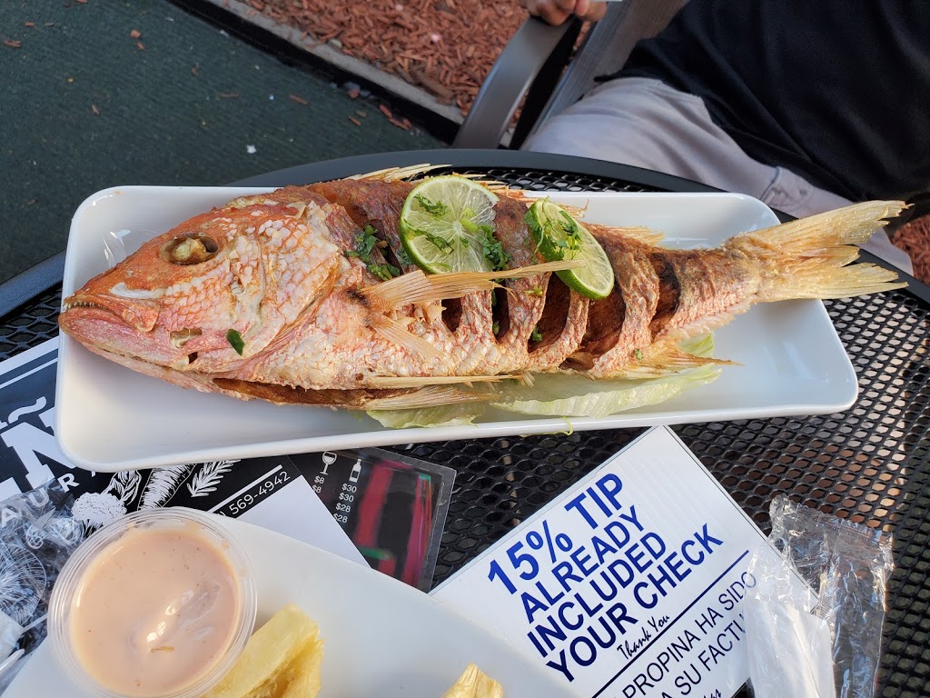 Rincon Limeño | restaurant | Day Square, 409 Chelsea St, East Boston, MA 02128, USA | 6175694942 OR +1 617-569-4942