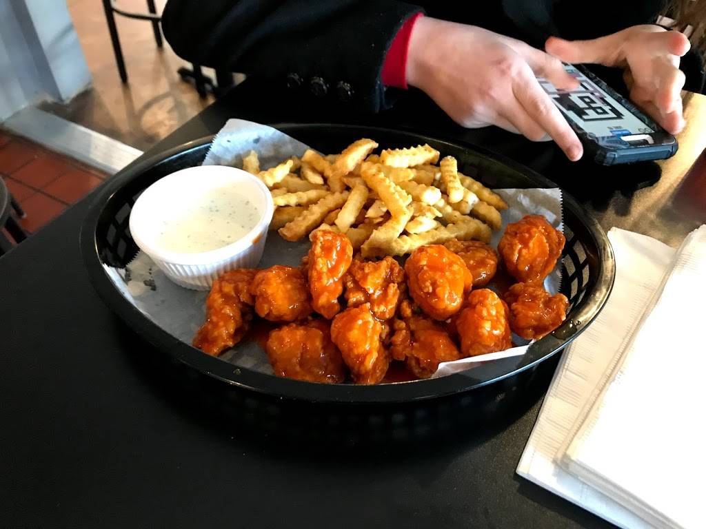 Brandons Pub & Grille | restaurant | 3008 7th Ave, Rock Island, IL 61201, USA | 3092837628 OR +1 309-283-7628