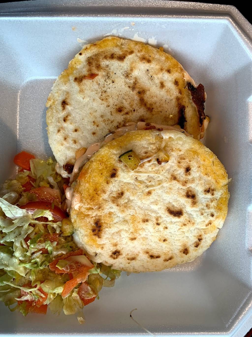 La Fonda Colombian Restaurant | restaurant | 801 SE 8th St, Bentonville, AR 72712, USA | 4792257754 OR +1 479-225-7754