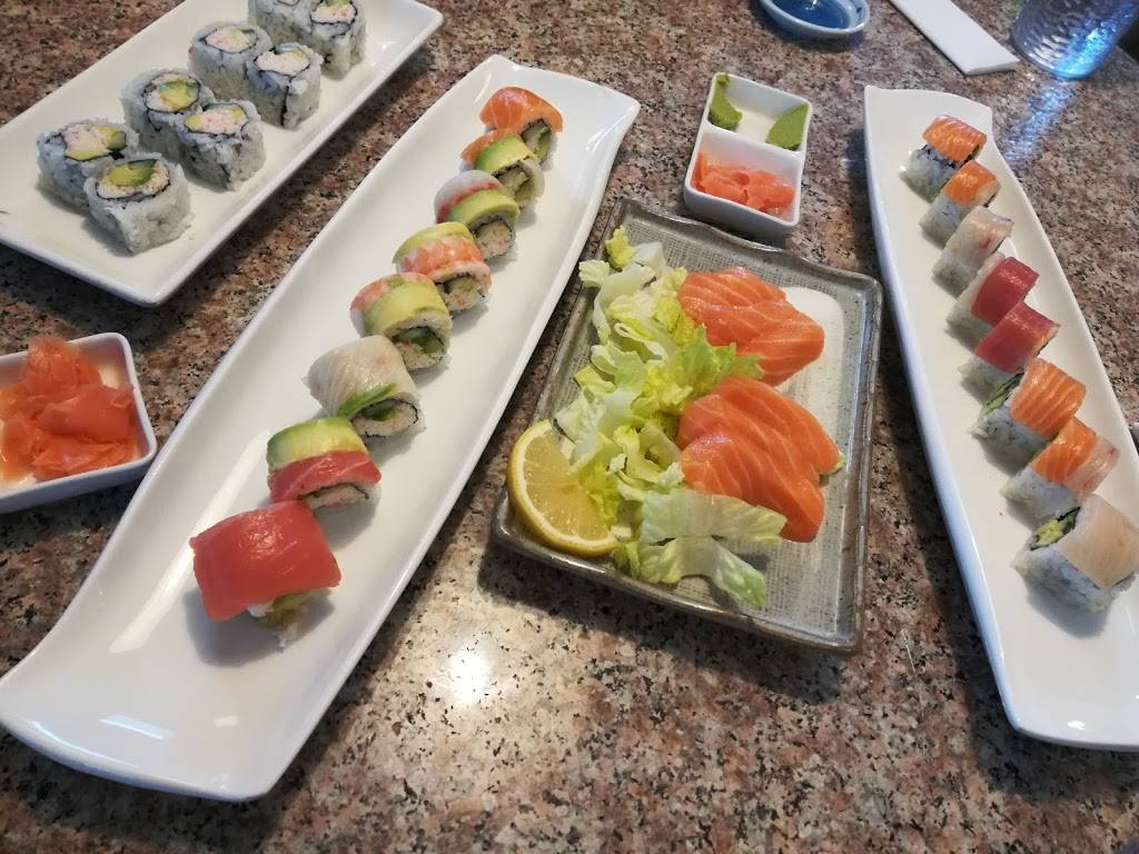 Rolls and Rolls + Sushi | restaurant | 11011 NE 12th St c1, Bellevue, WA 98004, USA | 4254544313 OR +1 425-454-4313