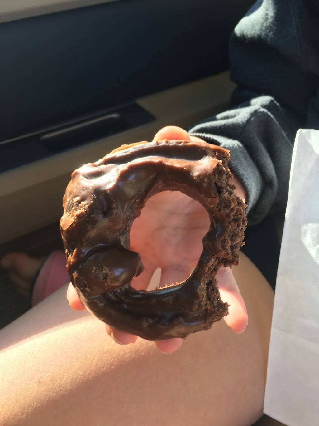 Glazed Donuts & Bakery | restaurant | 71174 LA-21, Covington, LA 70433, USA | 9852435988 OR +1 985-243-5988