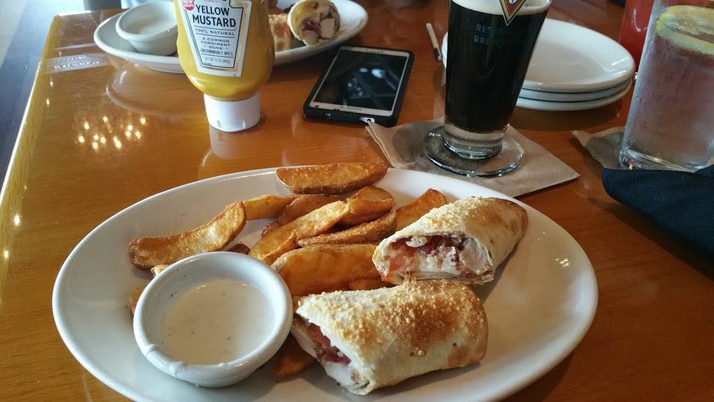 BJs Restaurant & Brewhouse | restaurant | 3800 Park Blvd N, Pinellas Park, FL 33781, USA | 7275254640 OR +1 727-525-4640