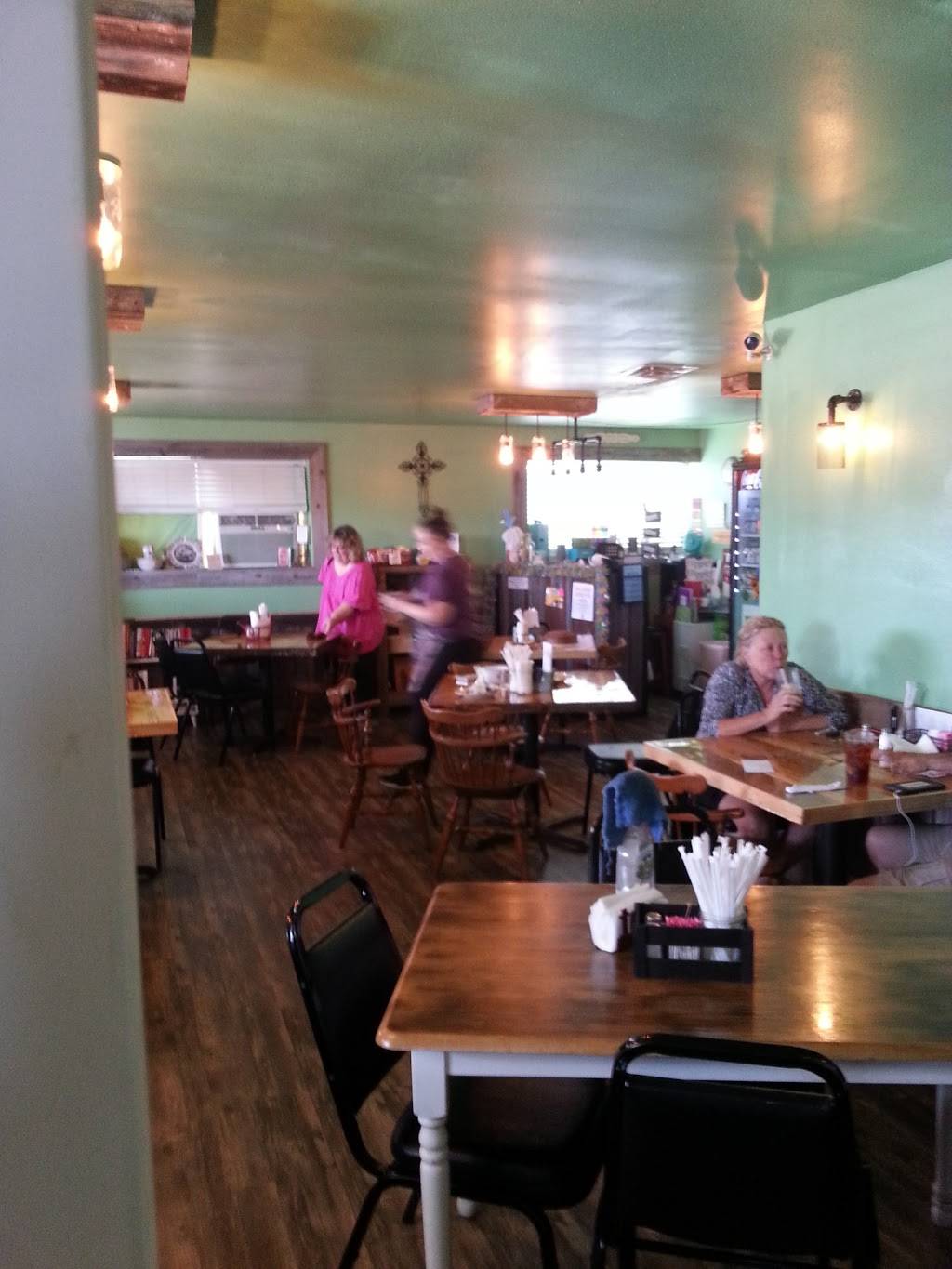 Kays Cafe | restaurant | 1289 TX-71, Bastrop, TX 78602, USA | 5122375297 OR +1 512-237-5297