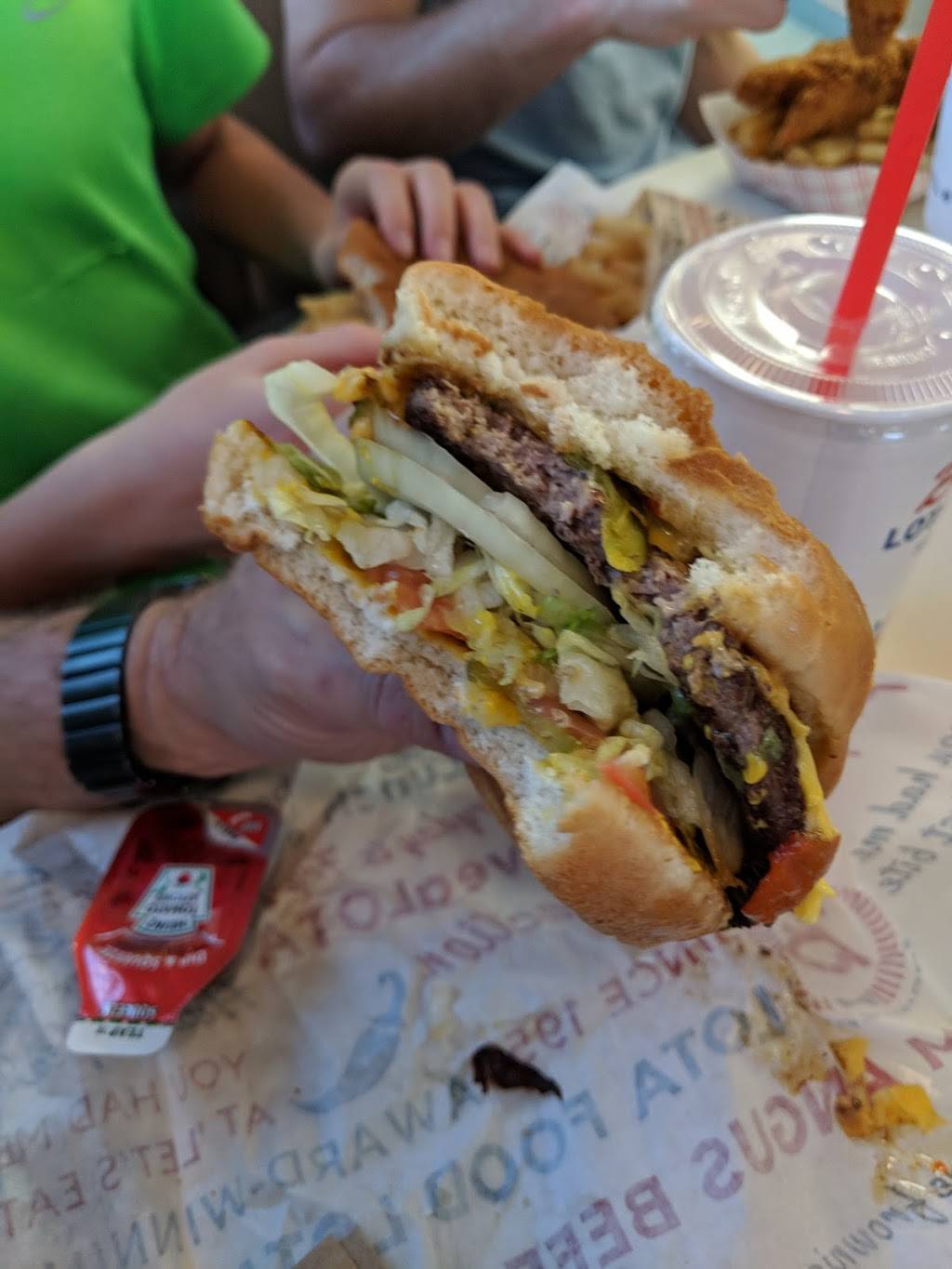 Blakes Lotaburger | restaurant | 3700 4th St NW, Albuquerque, NM 87107, USA | 5053442521 OR +1 505-344-2521