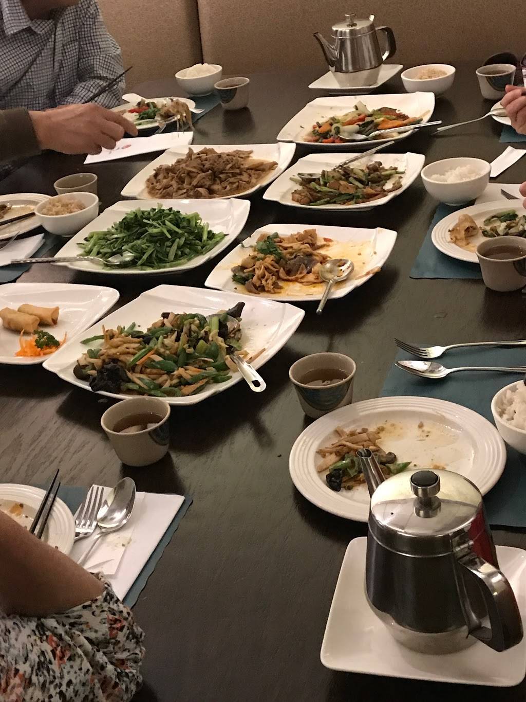 Thai Basil Restaurant | restaurant | 1316 Centennial Ave, Piscataway Township, NJ 08854, USA | 7325621889 OR +1 732-562-1889