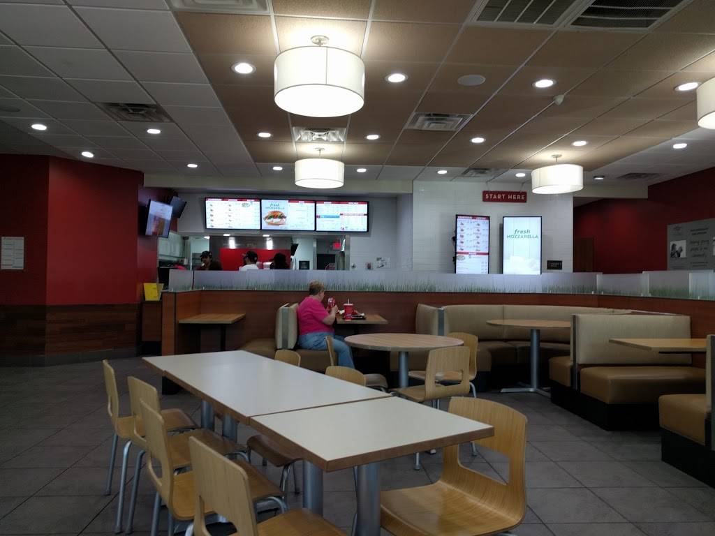 Wendys | restaurant | 5515 Hwy 6, Missouri City, TX 77459, USA | 7134051442 OR +1 713-405-1442