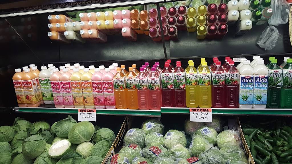 Gracianos Market | restaurant | 2379 Bode Rd, Schaumburg, IL 60194, USA | 8478843777 OR +1 847-884-3777