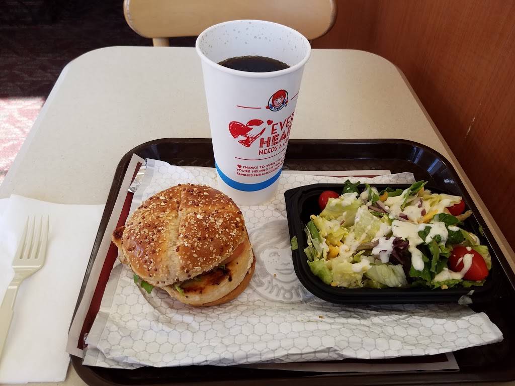 Wendys | restaurant | 13201 Kingston Ave, Chester, VA 23836, USA | 8045301255 OR +1 804-530-1255