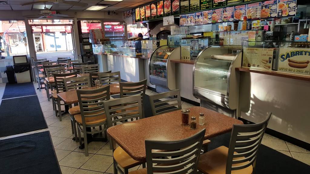 Bays Pizza | restaurant | 553 E 138th St, Bronx, NY 10454, USA | 7182927855 OR +1 718-292-7855