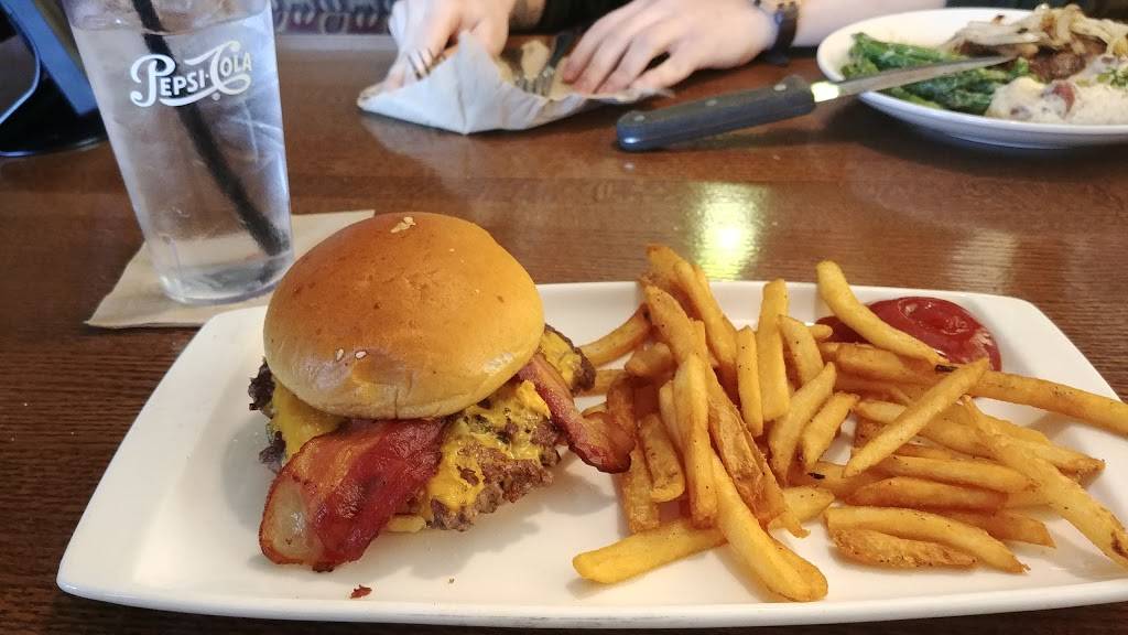 Applebees Grill + Bar | restaurant | 4311 8th St S, Wisconsin Rapids, WI 54494, USA | 7154213290 OR +1 715-421-3290