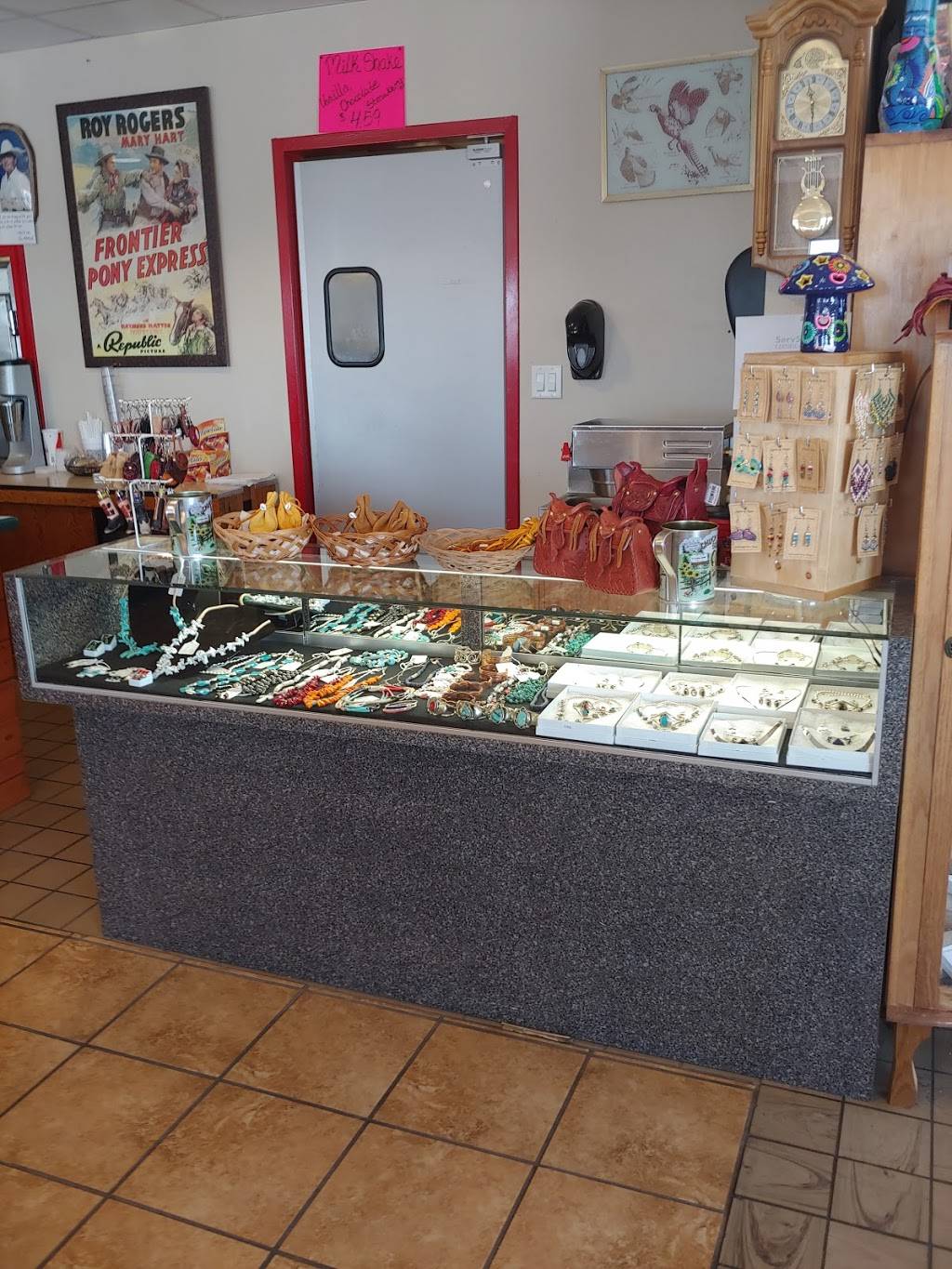 66 Chuck Wagon | restaurant | U.S. Rte 66, Moriarty, NM 87035, USA | 5058591271 OR +1 505-859-1271