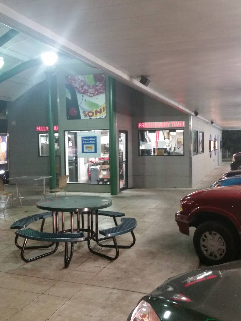 Sonic Drive-In | restaurant | 5908 S Lewis Ave, Tulsa, OK 74105, USA | 9187431111 OR +1 918-743-1111