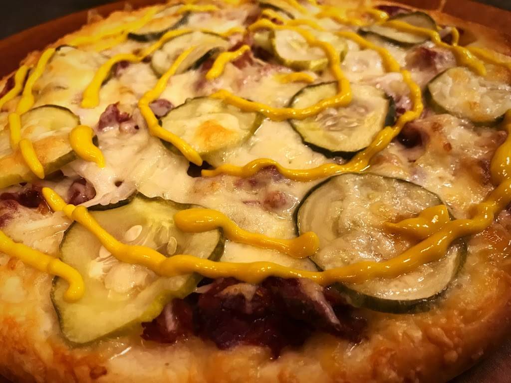 Village Grill & Pizzeria | restaurant | 131 S Main St, Athol, MA 01331, USA | 9785750058 OR +1 978-575-0058